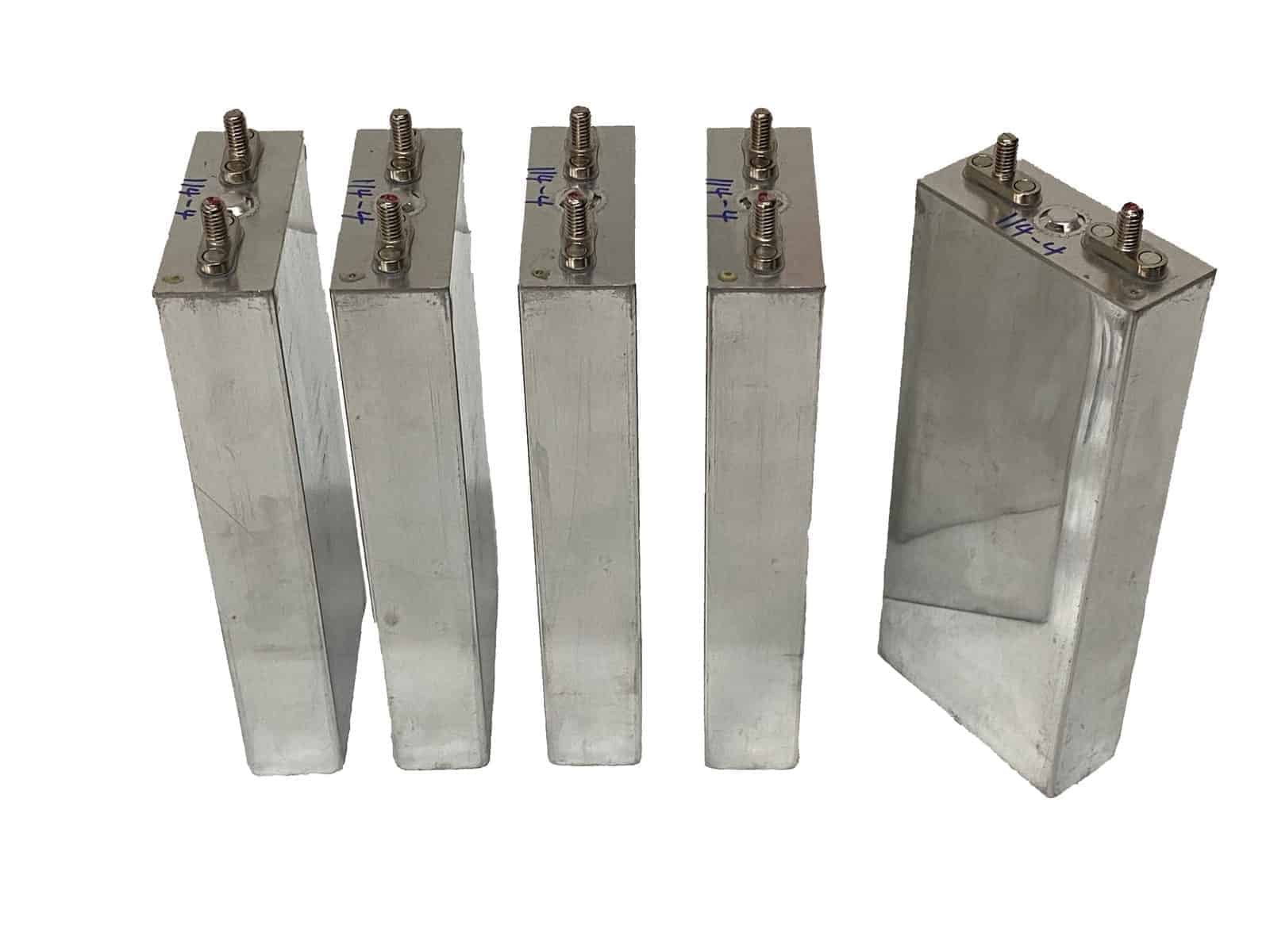 Ionic Lithium 12V 150Ah | Dual Purpose Starter Battery 1600 CA + LiFePO4 Deep Cycle